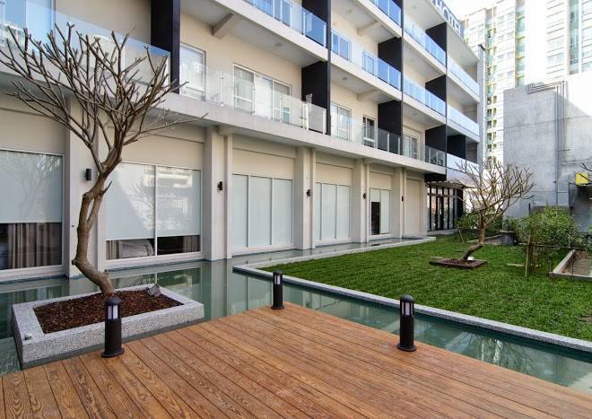 Grand Crystal Hotel Image