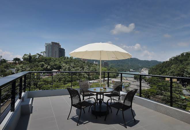 Blue Sky Bay B&b Image