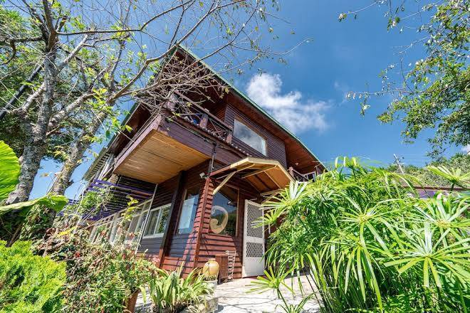 Julia's Garden Hotel Image