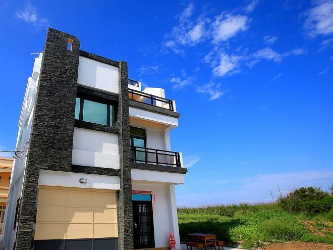 Amethyst bay theme homestay