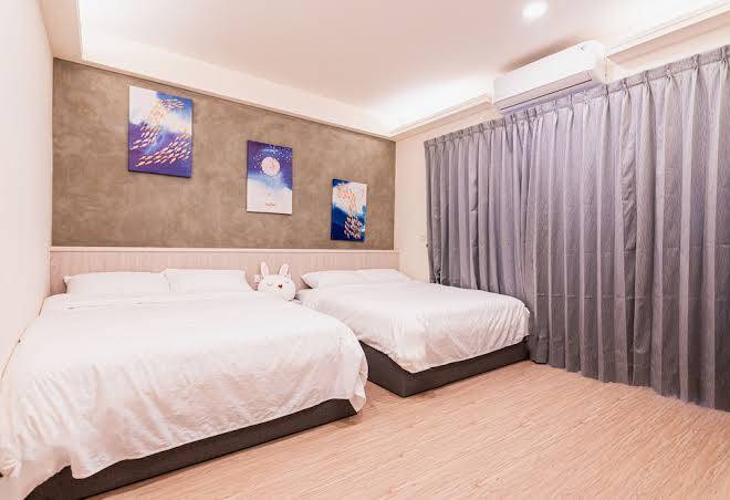 Geometric Puzzle Image