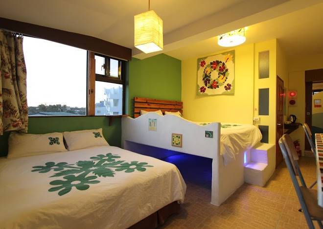 Hawaii style inn