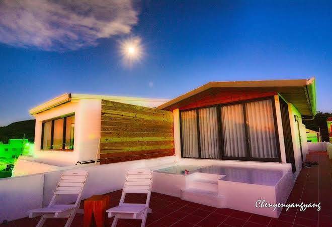 Sea Shore Hotel Image