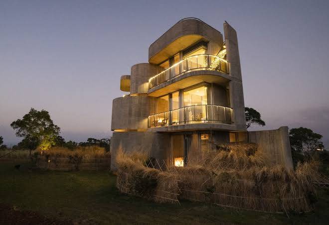 Wandering Walls Image