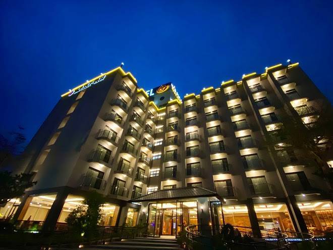 Shandori Hotel Image