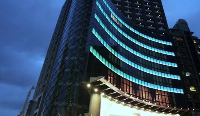 Monarch skyline hotel
