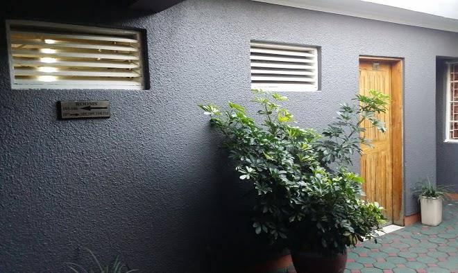 Lush garden annex