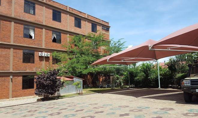 Summit safari lodge