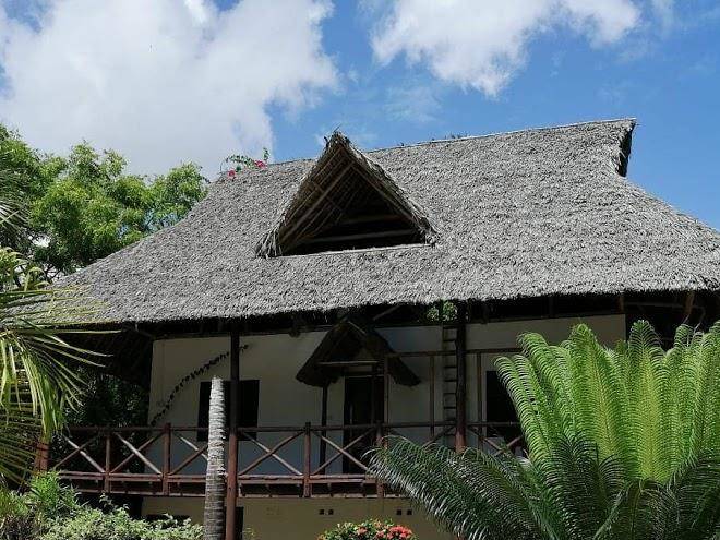 Sisi beach resort changani