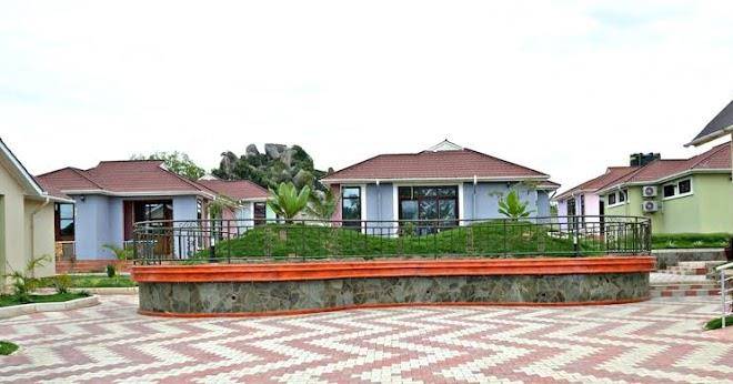 Samanene beach hotel