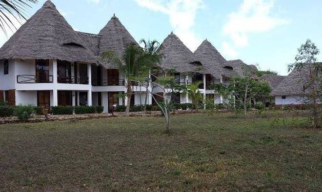 Sandies baobab beach