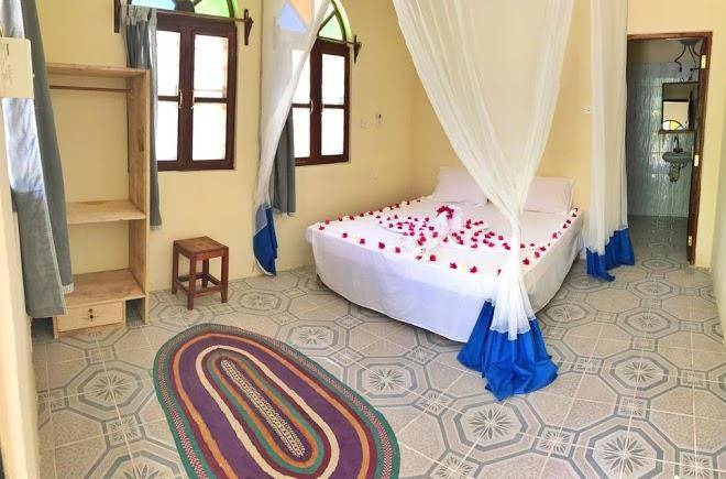 Blue earth beach bungalow