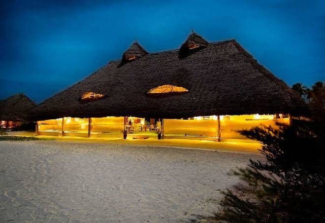 Hakuna Majiwe Beach Lodge Zanzibar Image