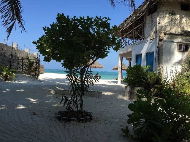 Helwa zanzibar beach bungalows