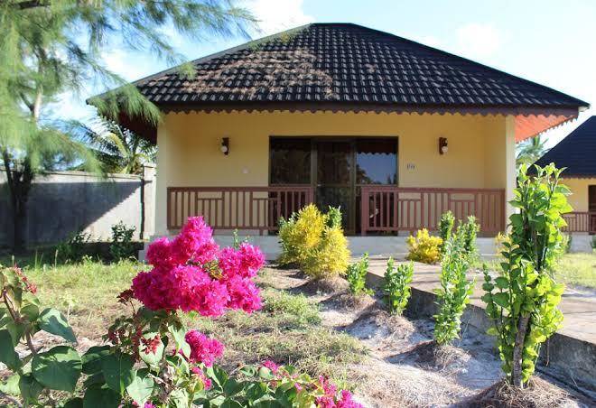 Khulala ocean blue bungalows