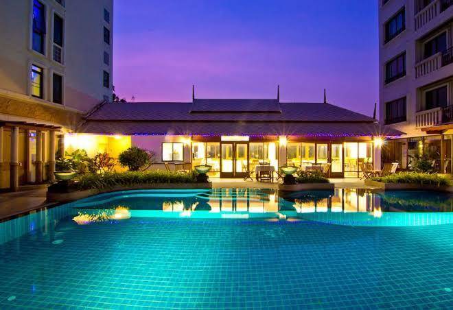 Lasalle suites and spa
