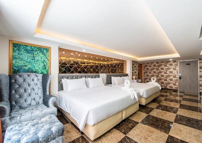 Roseate ratchada hotel