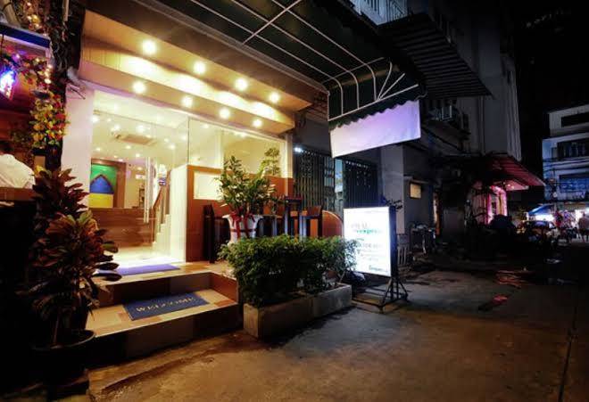 Royal Express Bangkok Hotel Image