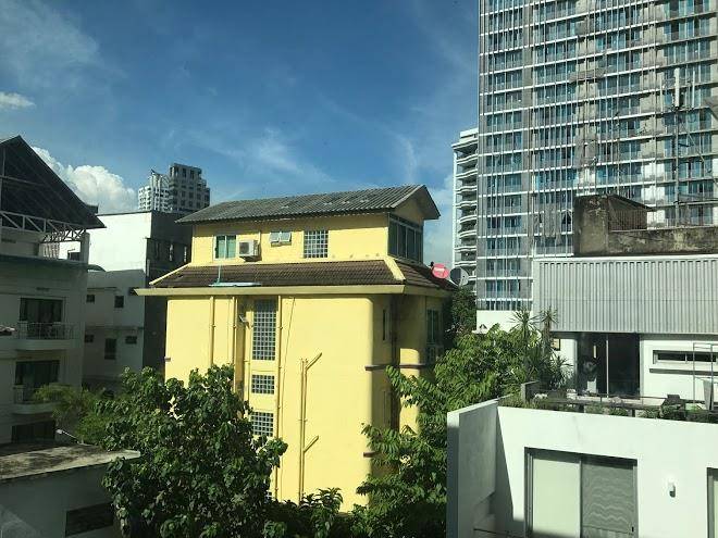 Sleepbox sukhumvit 22