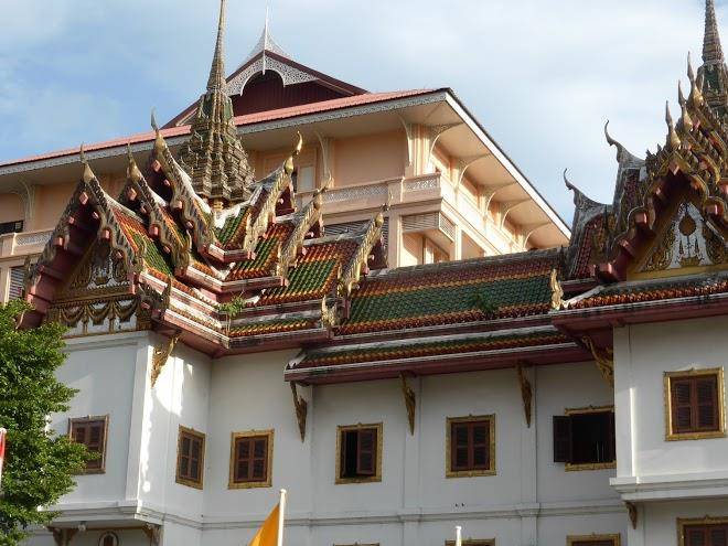 Baan glang soi