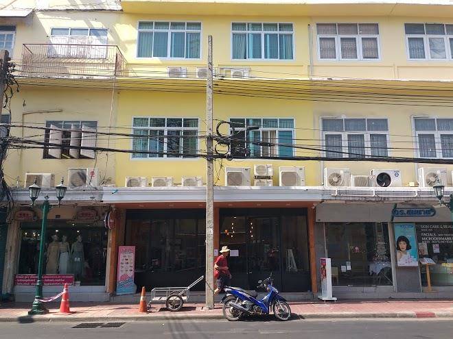 Baanpin and caffe hotel