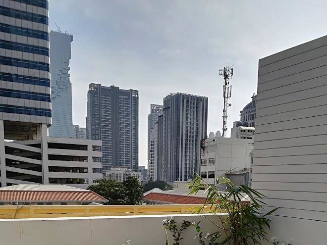 Folk Poshtel Silom Image