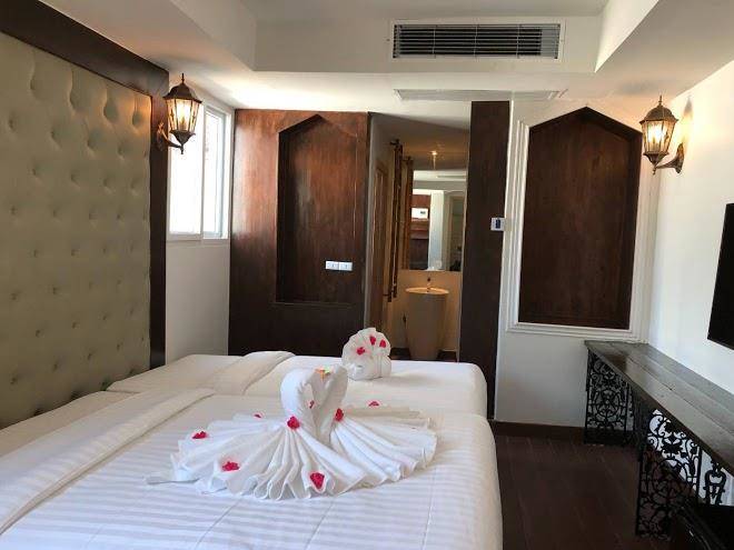 Rahoo hotel