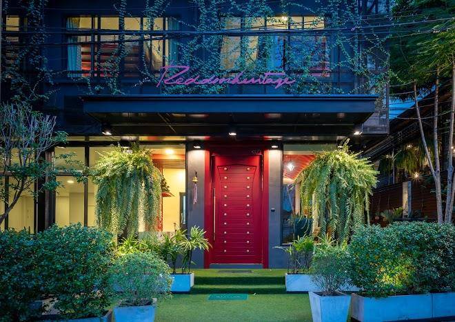 Red door heritage hotel