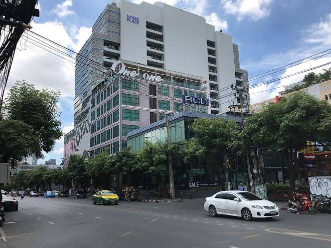 One one bangkok hotel