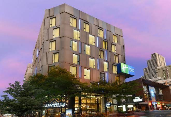 Holiday inn express bangkok sukhumvit 11