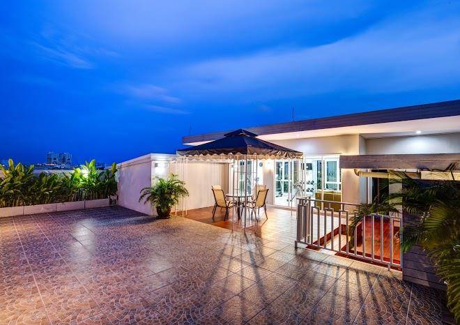 United Residence Image