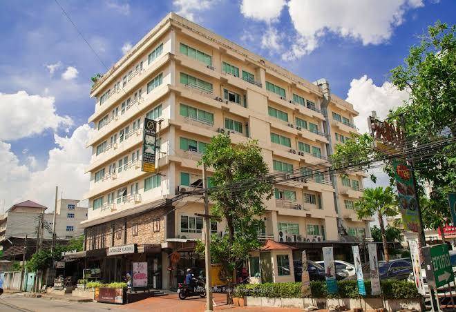 Nara suite residence bangkok