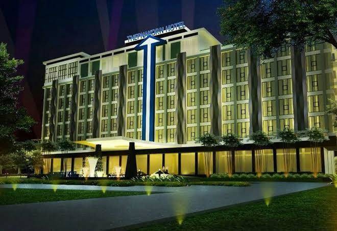 Alvarez hotel