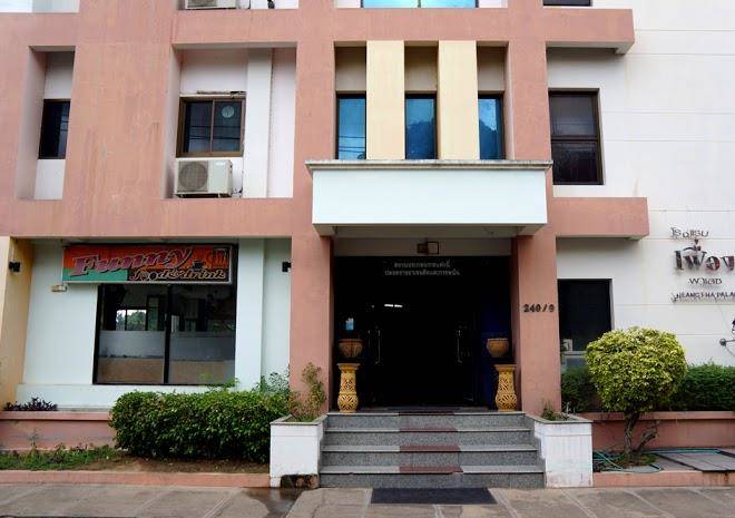 Fueng Fah Palace Hotel Image