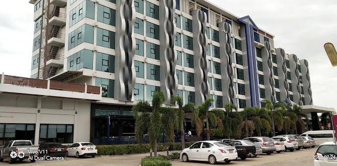 Thepnakorn Hotel Image