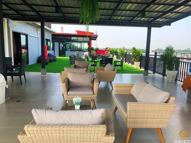 S s hotel nangrong