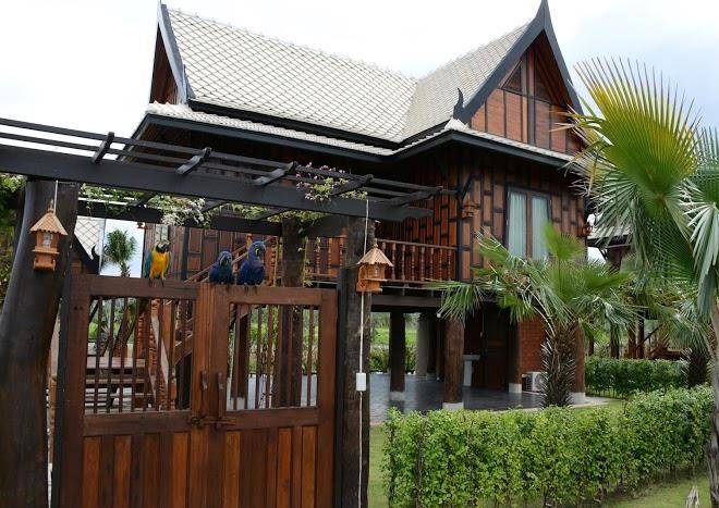Suanpalm farmnok parrot park & palm resort