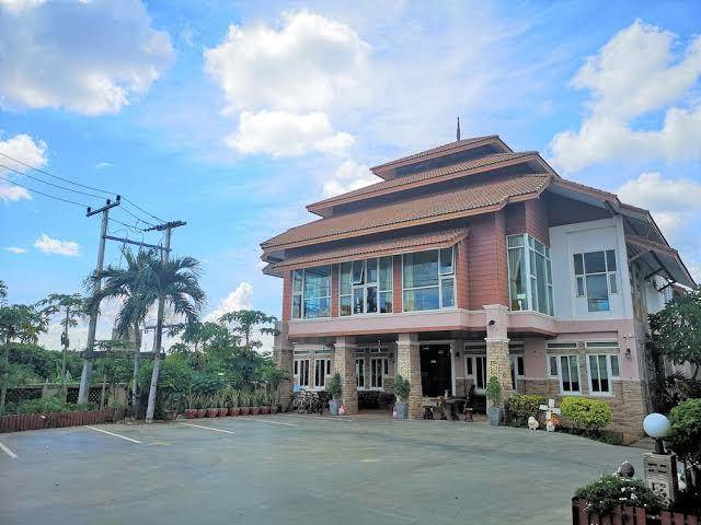 Phusuay park view hotel