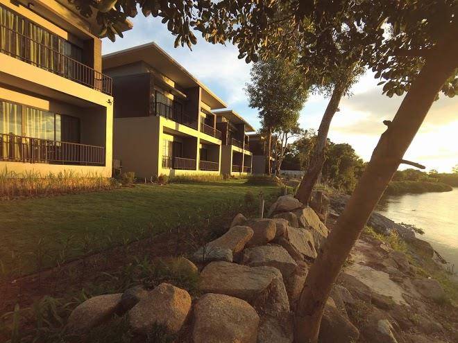 Riverawan hotel