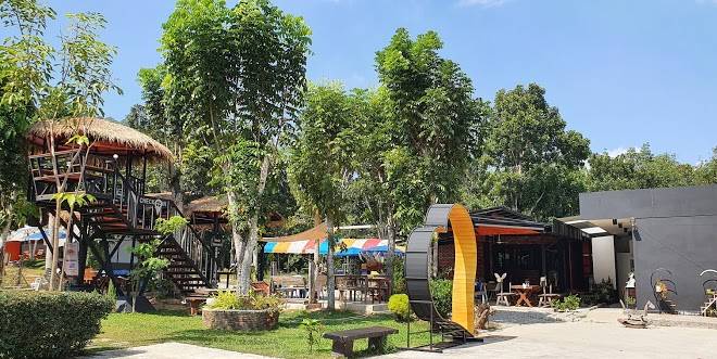 Forest hil resort