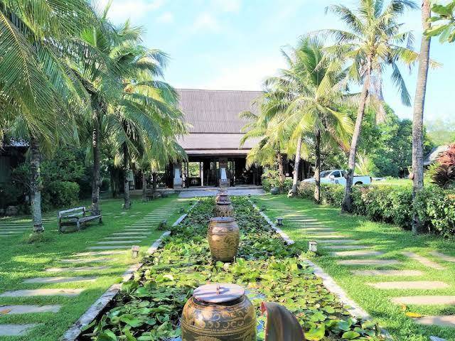 Chivaree hotel and resort