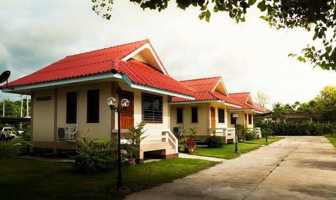 Golden palm resort
