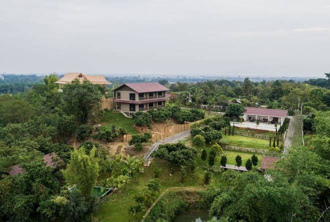 Thanburi resort
