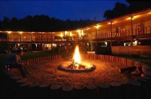 Karen hill tribe lodge