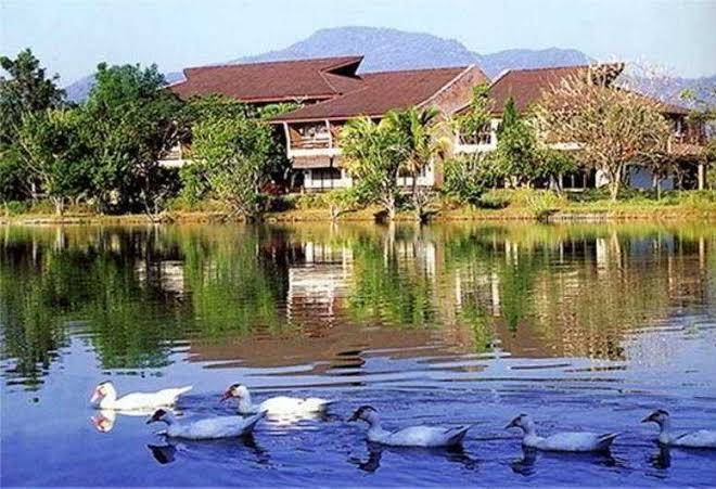 Mae rim lagoon