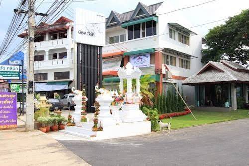 Fai kham boutique