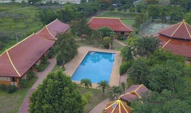 Kardinia sum pun resort