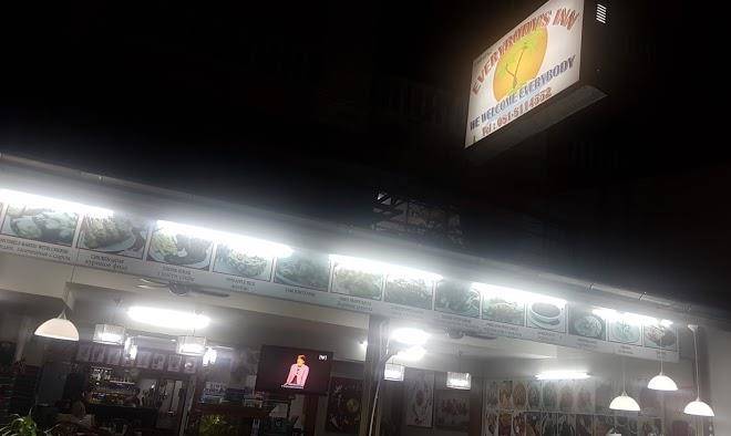 Everybody inn