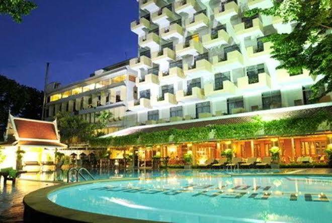 Golden beach hotel