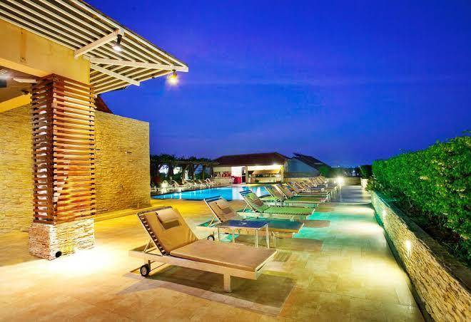 Intimate hotel